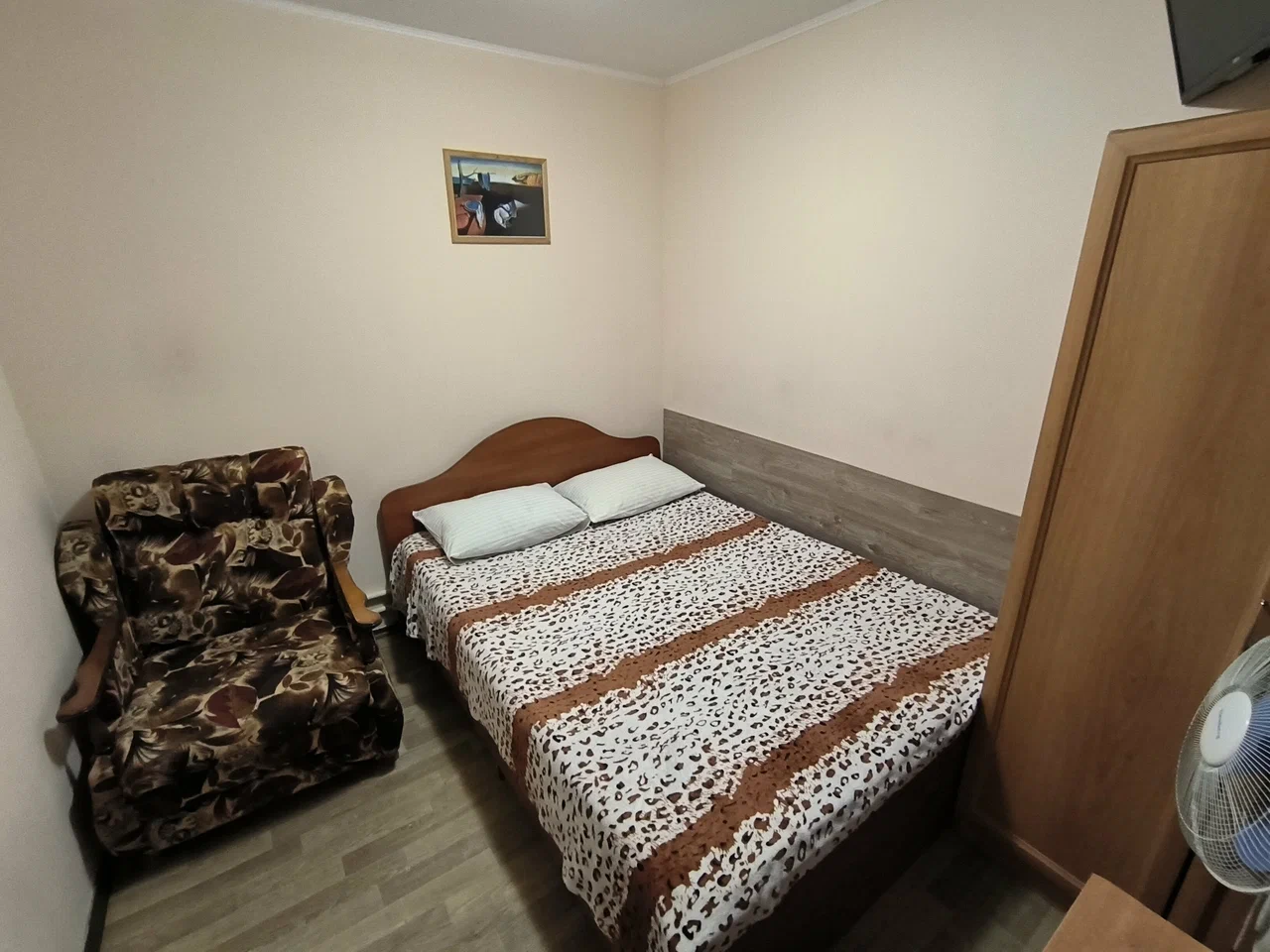 Трехместный номер эконом-класса